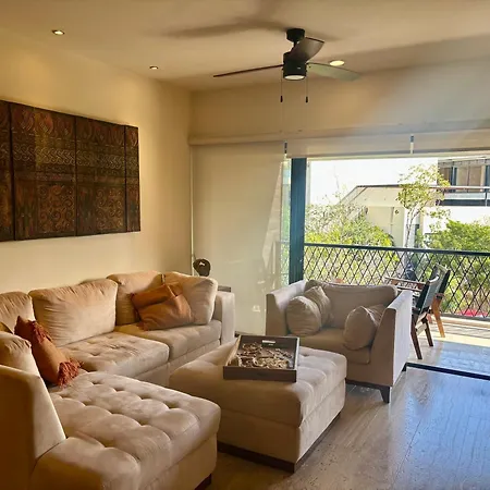 Casa Vibe Private Rooftop Pool, Luxury Penthouse