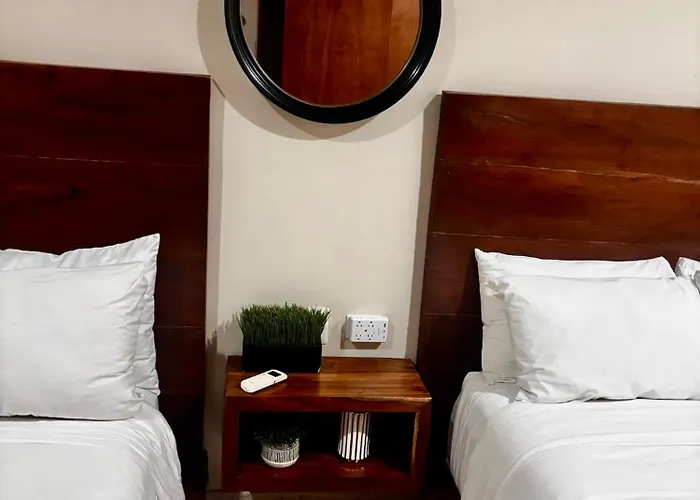 Casa Vibe Private Rooftop Pool, Luxury Penthouse Hotel
